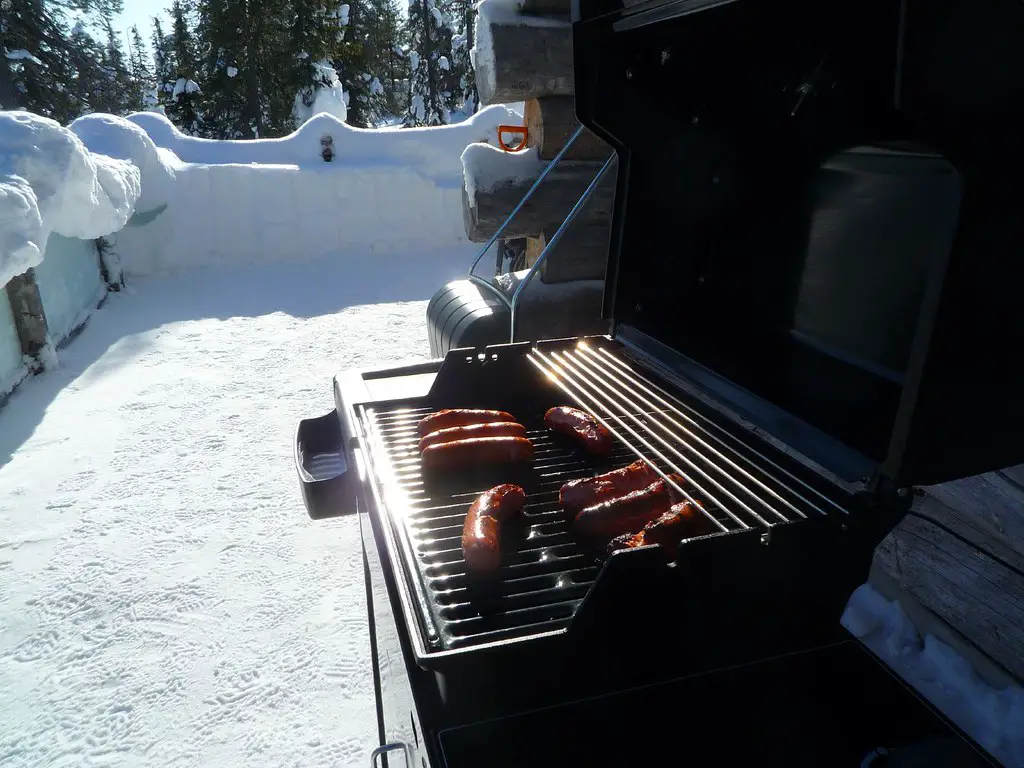 can you use a pellet smoker in the winter