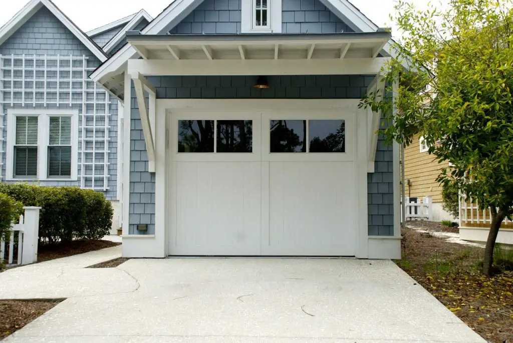 Is it safe to grill in the garage