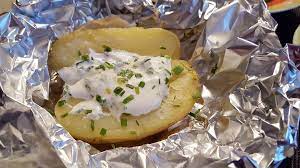 Can you put aluminum foil in an electric grill