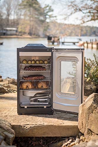 Masterbuilt 30-inch Digital Electric Smoker with Bluetooth & Broiler in  Black 