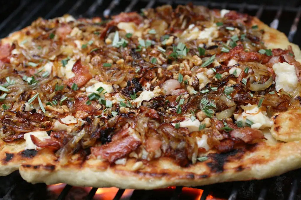 Ninja Woodfire-Grilled Pizza