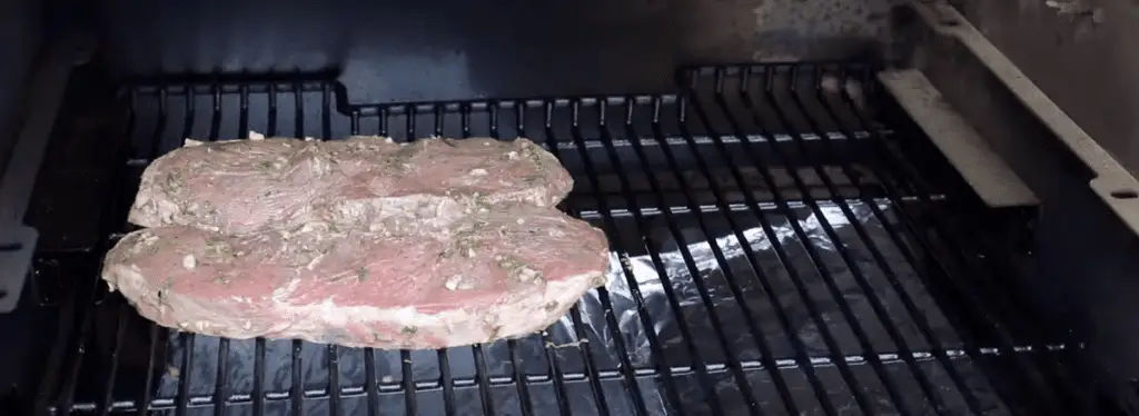 steak on traeger