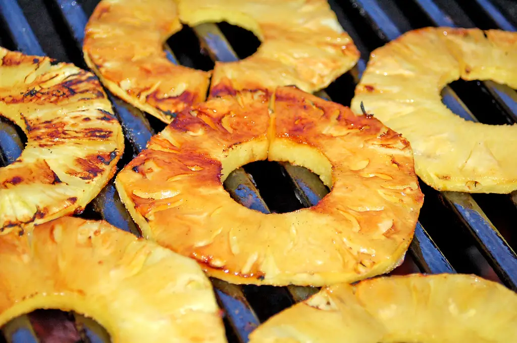 grill pineapple