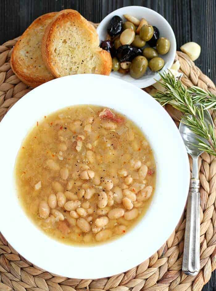 Tuscan White Bean Soup