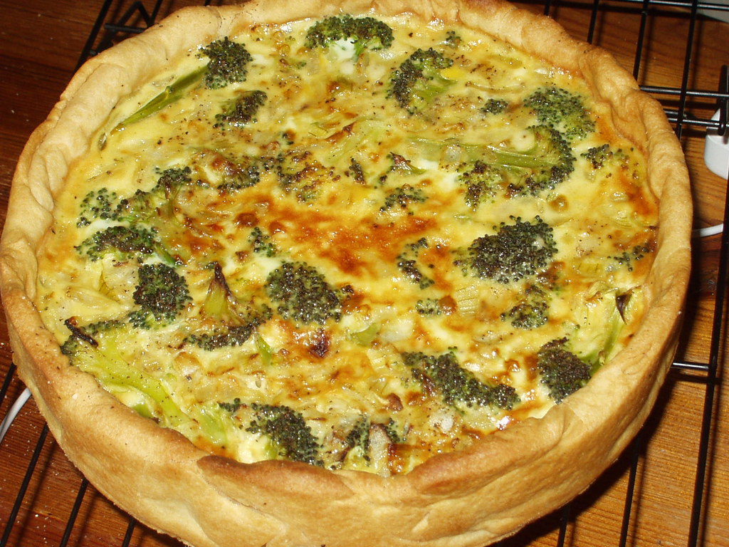 Crustless Broccoli Quiche with Cottage Cheese